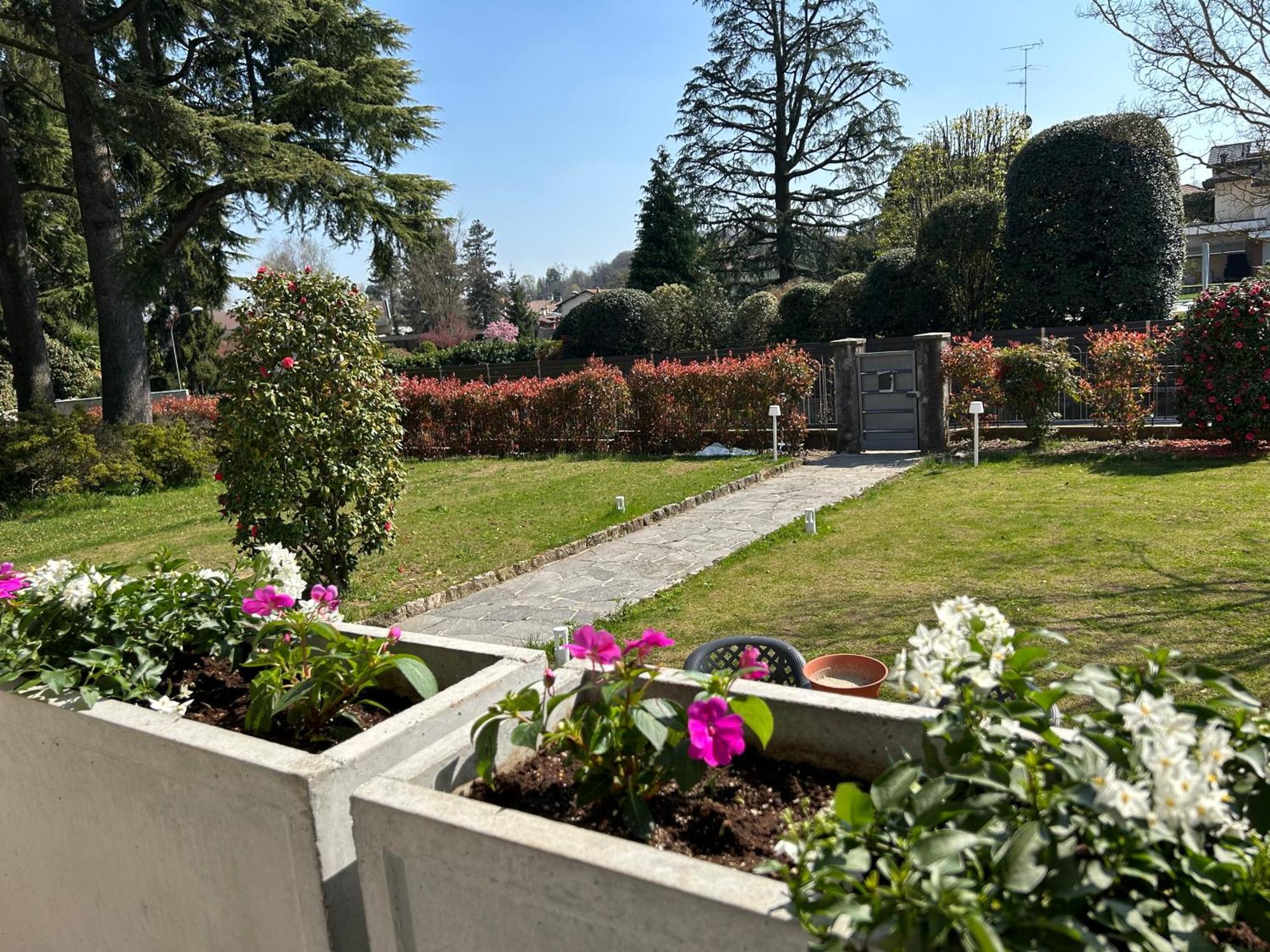 Villa Marchese Lake Maggiore Somma Lombardo Exteriör bild